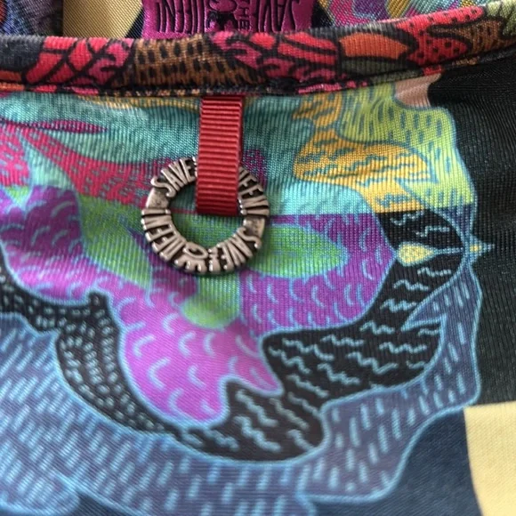 Save the Queen - Picture 8 of 10